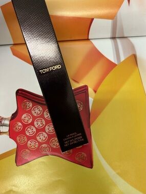 Tom Ford Lip Pencil Crayon A Levres 108 Headline  0.04 Oz/ 1.2g New with box